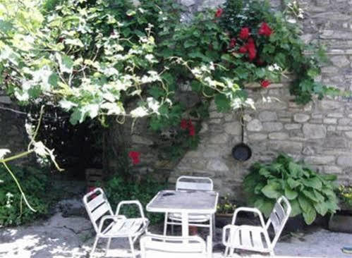 ホテル Hostal Placa Garós エクステリア 写真